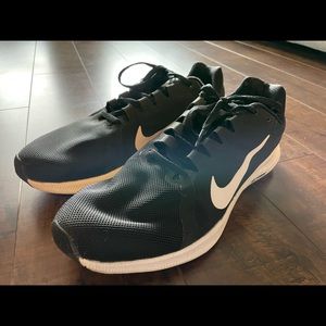 Nike Men's Downshifter 8 Running Shoes